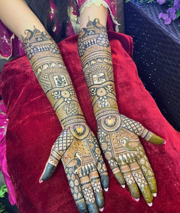 Bridal lace pattern mehndi for hands