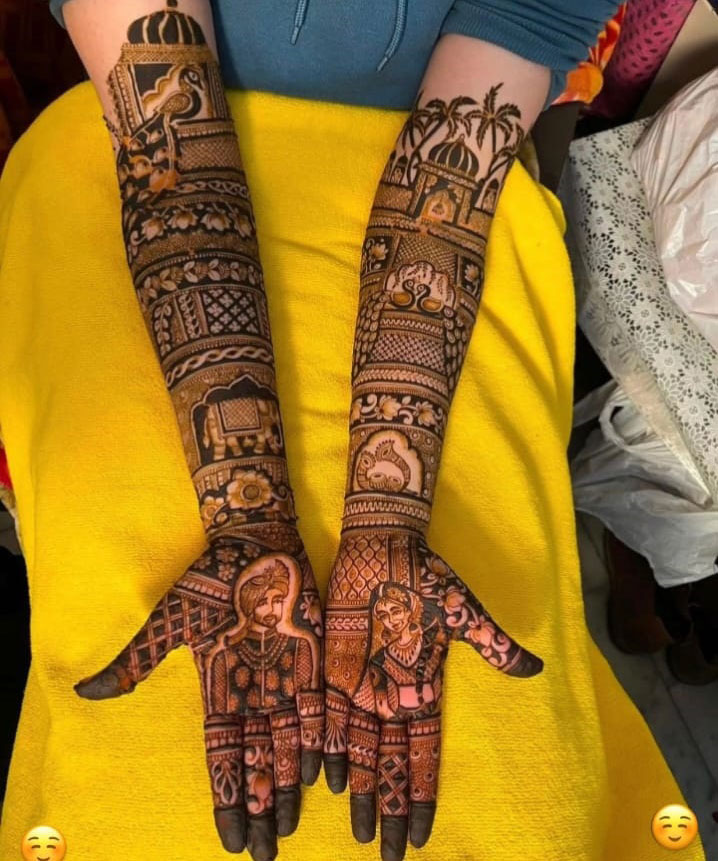 Backhand bridal mehndi with lace effect