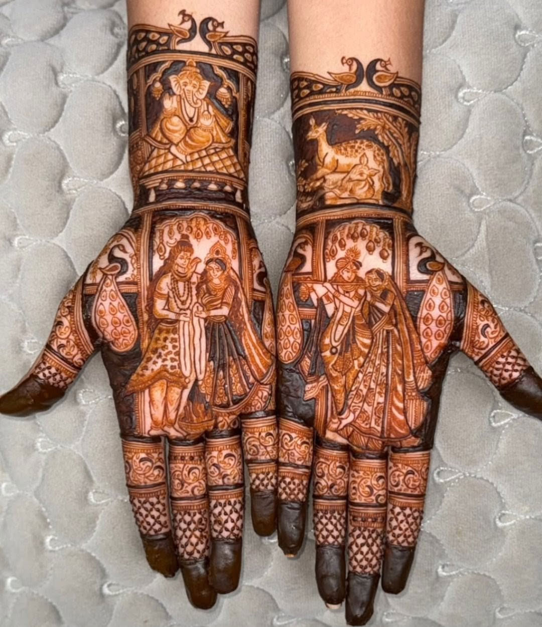 Finger tip mehndi with clean detailing