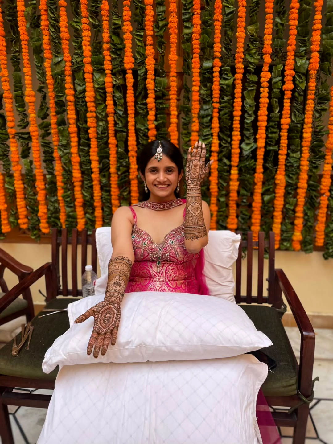 Backhand bridal mehndi with lace effect